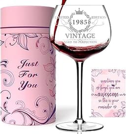 The Best Gifts for a 40-Year-Old Woman to Celebrate Her Power Decade