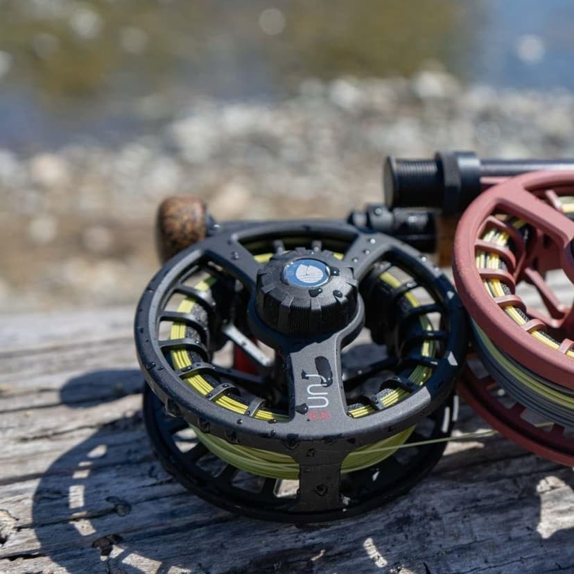 Redington Run Fly Fishing Reel – Lightweight All-Water Reel with Carbon Fiber Drag, Large Arbor, Die-Cast Frame & Ergonomic Handle – 3/4, 5/6 & 7/8 Weights for Trout, Redfish, Bass & More