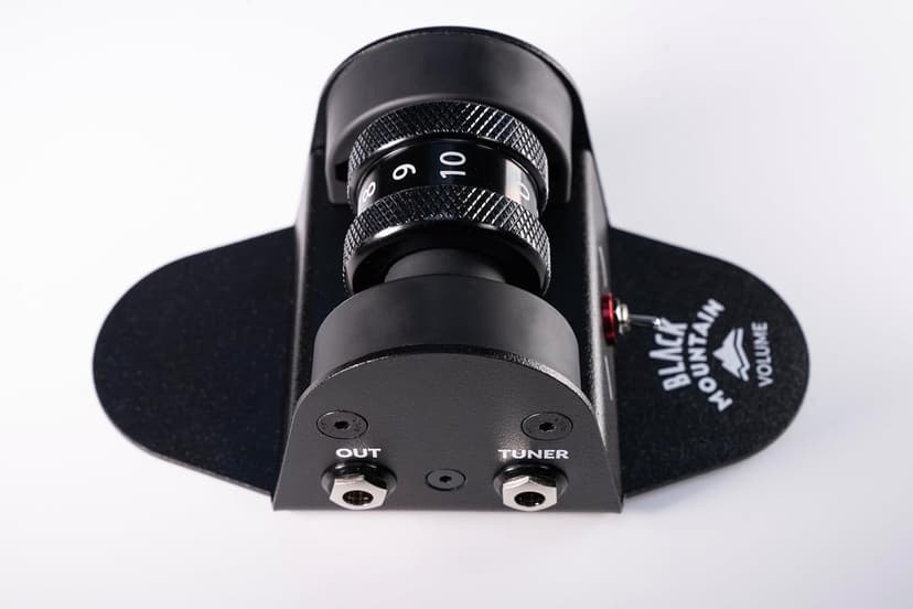 Black Mountain Mini Volume Pedal for Electric Guitar, Acoustic Guitar, Bass, Keyboard, and More - Small, Portable Foot Controlled With Roller Wheel