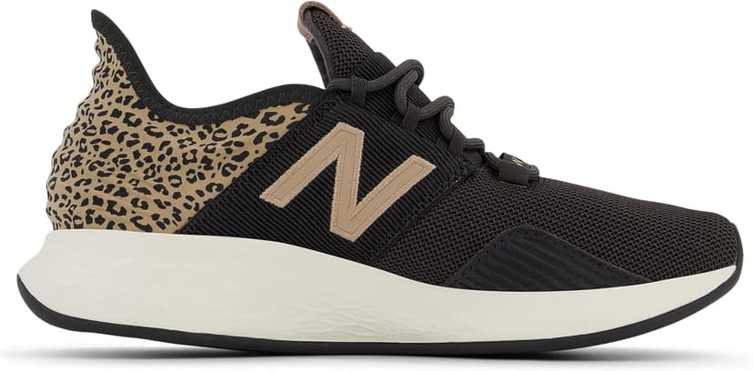 New Balance Women's Fresh Foam Roav V1 Sneaker