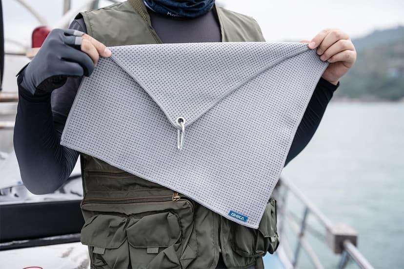 Reinforced eyelet withstands up to 15kg of pulling force, waffle towel for effective cleaning of fishing gears or dirty hands Microfiber Fishing Towel with Reinforced Eyelet, 16" x 16", 3 Pack B0CKWHFBMC