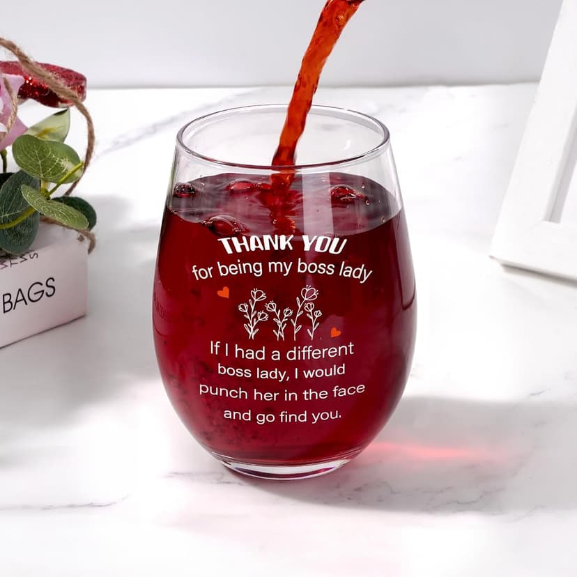 Futtumy Boss Lady Gifts, Bosses Day Gifts for Women, Thank You for Being My Boss Lady Wine Glass, Funny Boss Day Gift Office Christmas Birthday Retirement Gift for Women Manager, 17 Oz