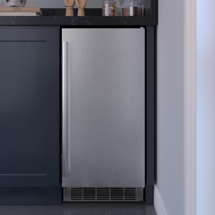 EdgeStar IB250 15 Inch Wide 20 Lbs. Capacity Free Standing and Undercounter Ice Maker with 25 Lbs. Daily Ice Production - Stainless Steel
