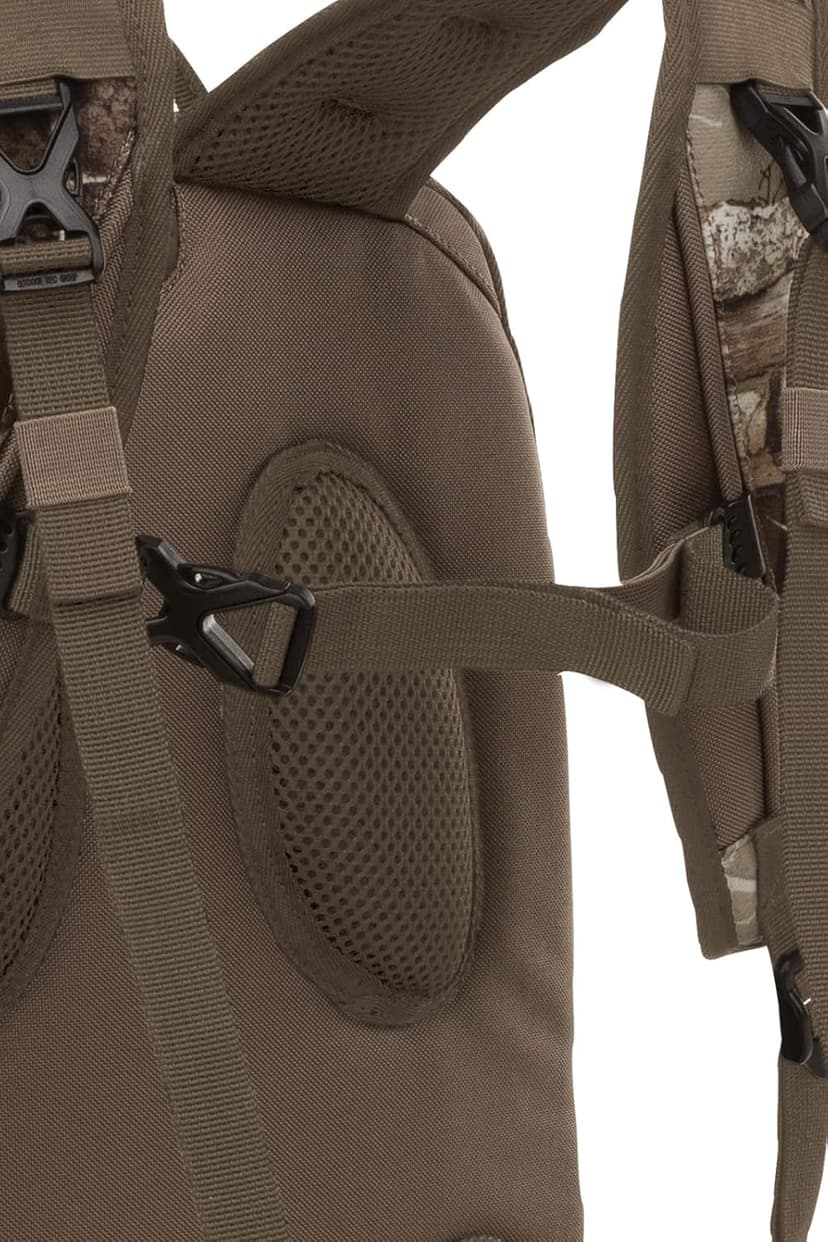 Timber Hawk Big Basin Camouflage Hunting Day Pack Backpack with Quiet Cloth Technology (Realtree Edge Camo)