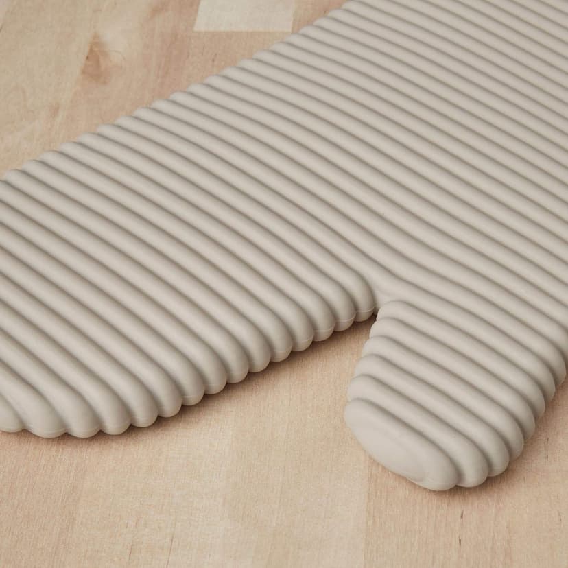 KITCHENAID Ribbed Soft Silicone Oven Mitt 2-Pack Set, 7.5"x13", Milkshake Tan B08J8GZXKZ