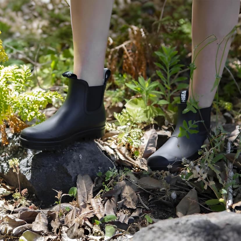 HISEA Women's Short Rain Boots Fashion Waterproof Chelsea Boots Ankle Garden Shoes for Ladies Non Slip Outdoor Work Booties Lightweight Rubber Rainboots with Comfort Insole