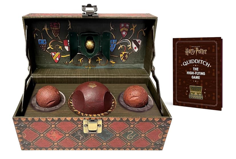 Harry Potter Collectible Quidditch Set (Includes Removeable Golden Snitch!): Revised Edition 0762483482