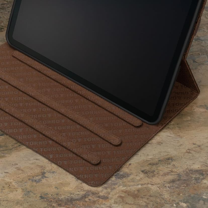 TORRO Case Compatible with iPad Pro 13” (2025/2024) – Premium Leather iPad Pro 13” M5 / M4 Case with Stand Function, Apple Pencil Connectivity and Wake/Sleep Function (Dark Brown)