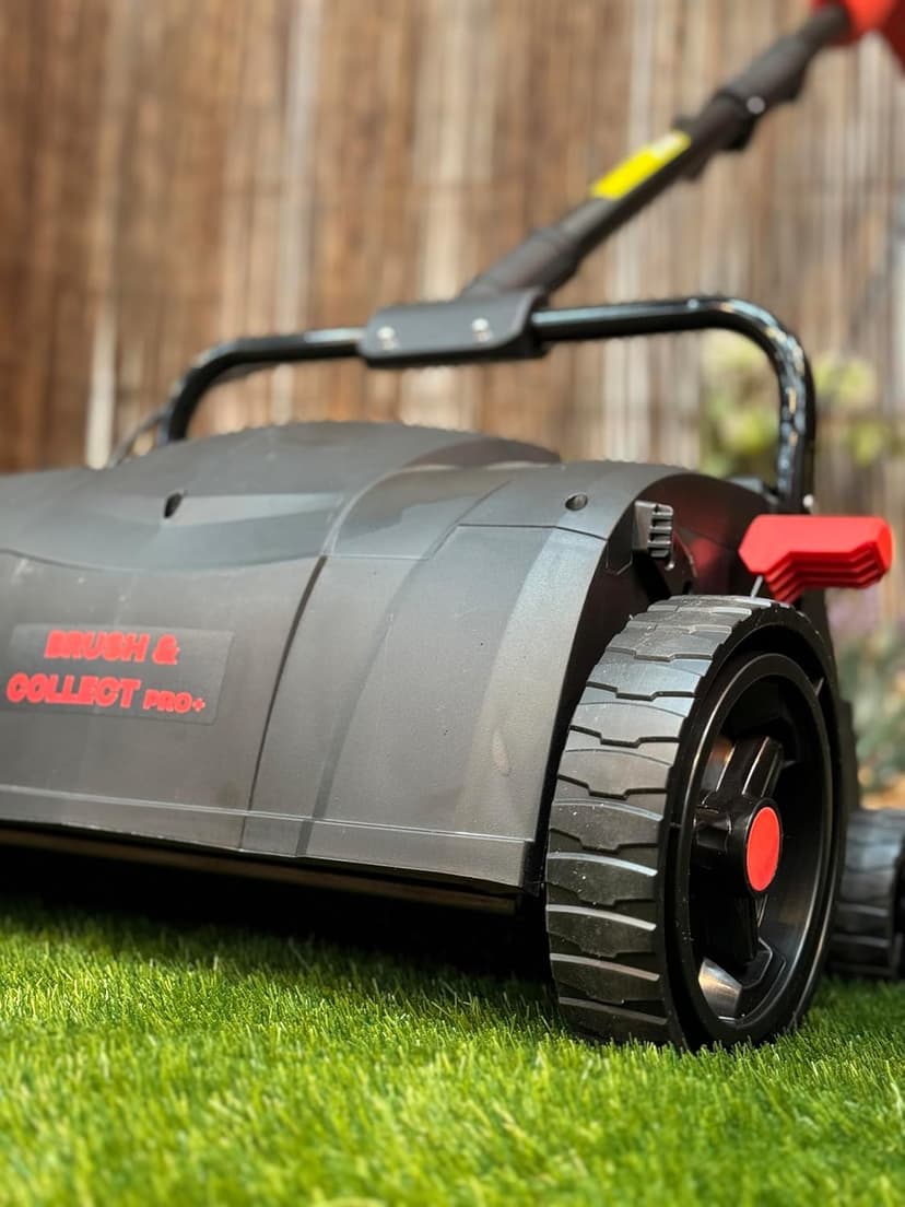 Artificial Turf Lawn Brush Sweeper, Brush & Collect Pro+ USA, *Cleaning & REVITALISING Turf*