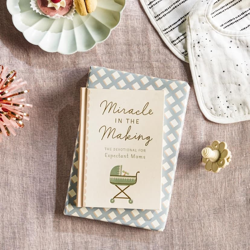 Miracle in the Making: The Devotional for Expectant Moms (75 Daily Devotions for Pregnant Mothers) – The Perfect Christian Baby Shower Gift 1648709168