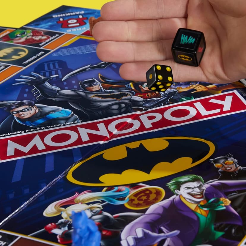 Monopoly Batman Edition Board Game | Monopoly Game for Batman Fans | Ages 8 and Up | 2 to 4 Players | Family Games | Strategy Games for Kids and Adults (Amazon Exclusive)