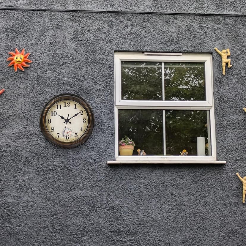 Horizent Outdoor Clocks Waterproof with Thermometer Combo Vintage Rustic Wall Clock for Patio Pool Bathroom Kitchen(8 Inch,Bronze)