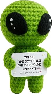 MAMAGIFTREE Crochet Alien Gift for Men Women – Funny Handmade Figure with Message Card, Appreciation Birthday Gift for Friends Coworkers Family B0G7176WS4