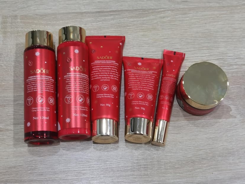 Christmas Gifts 6 Pcs Skin Care Set Pomegranate Moisturize Soothe Hydrate Gifts for Teenage Girls Stocking Stuffers Christmas Gifts for Women-Cleanser,Toner,Lotion,Face Cream,Eye Cream,Sleep Mask