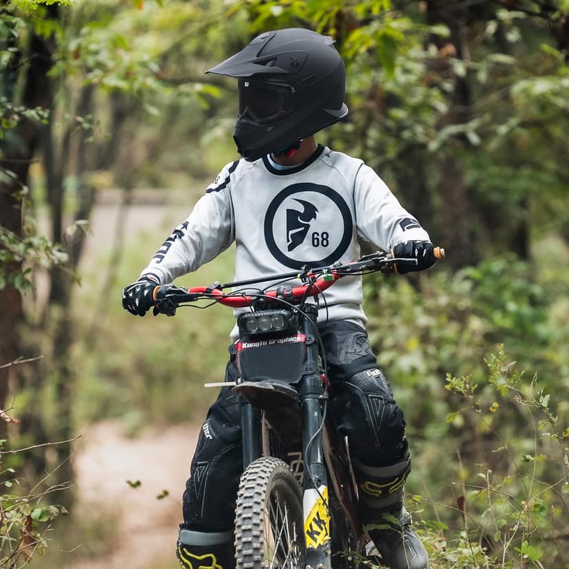 Kids Dirt Bike Helmets Youth ATV Helmet, Kids Motocross Helmet for Off Road, UTV, BMX, Street Riding Motorcycle Helmet with Goggles Gloves, DOT Approved