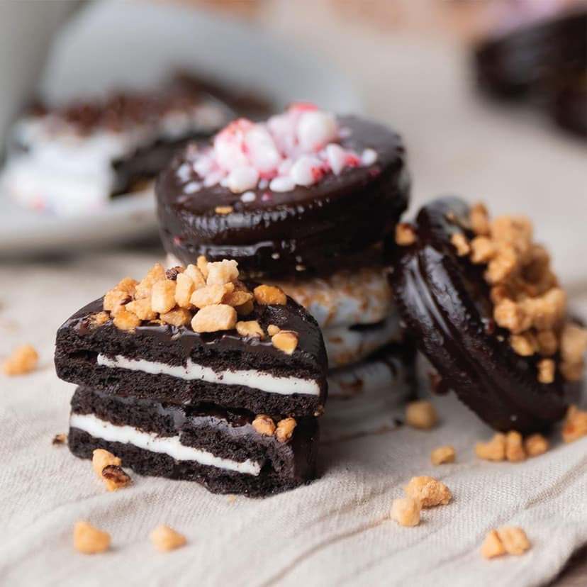 Barnetts Christmas Holiday Thanksgiving 6 Chocolate Cookies Gift Basket, Gourmet Chocolate Covered Candy Gifts for Food Delivery, Spring Candy Treats Baskets Ideas for Dad, Husband, Brother, Son, Grandfather, Father, Grandmother, Daughter, Mother, Grandma