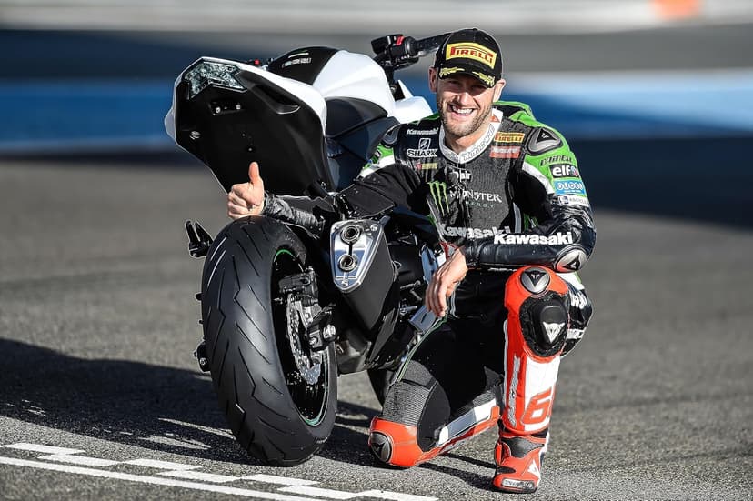 Pirelli Diablo Rosso III Motorcycle Tire Set: 120/70 ZR 17 M/C Front & 190/50 ZR 17 M/C TL Rear- High Performance, Durable for Sport/Street Bikes (2 Pack)