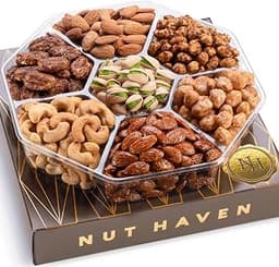 The Art of Festive Curation: Selecting the Best Gift Baskets for Christmas