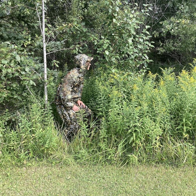 Ghillie Suit Outdoor Leafy Suit for Hunting Super Lightweight Hooded Camouflage Including Clothes Gloves Face Mask and Bag