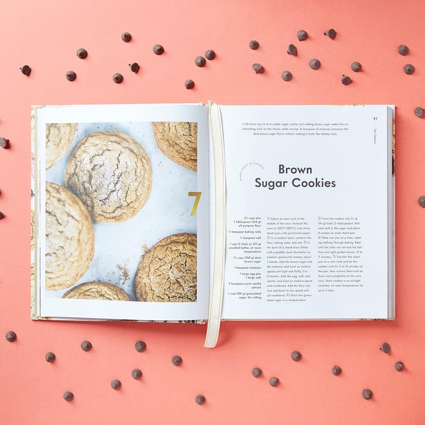 100 Cookies: The Baking Book for Every Kitchen, with Classic Cookies, Novel Treats, Brownies, Bars, and More (100 Baking Recipes for Every Kitchen) 1452180733