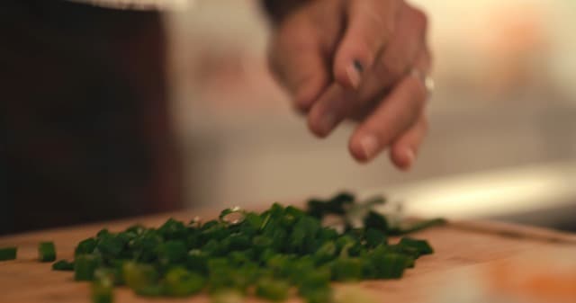 READYWISE - Simple Kitchen, Soup Favorites, Variety Pack, 8 Servings Per Pouch, Soup Mix, Family Size, MRE, Freeze Dried Food, Ready To Eat Meals, Hiking & Backpacking Food, Soup for Family, Pack of 4