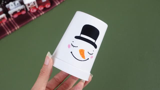 Leitee Christmas Party Games for Family Kids Adults Christmas Games with 24 Stacking Cup 2 Wooden Slingshot 2 Spare Slingshot Rubber Band 20 Felt Fake Snowball for Toss Carnival Parties Group Xmas Fun