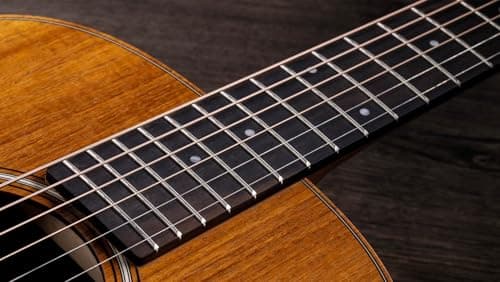 Taylor GS Mini-e Solid Koa Top ESB w/Gig Bag with case