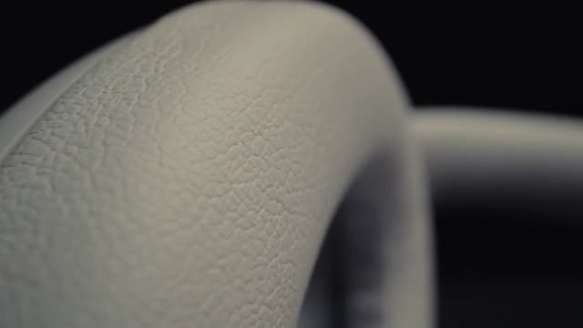 Bose New QuietComfort Ultra Bluetooth Headphones (2nd Gen), Wireless Headphones with Spatial Audio, Over Ear Noise Cancelling with Mic, Up to 30 Hours of Play time, Black