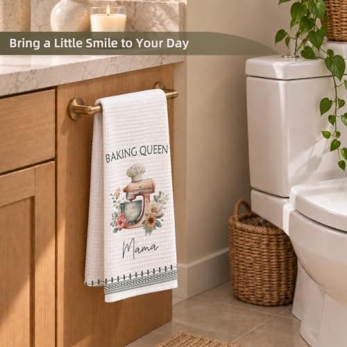 Baker Mama Towel with Quote: Baking Queen Mama. Set of 1. Baking Mama Gifts Baker Kitchen Towel, Gift for Mom Loves to Bake B0HCR77M1L