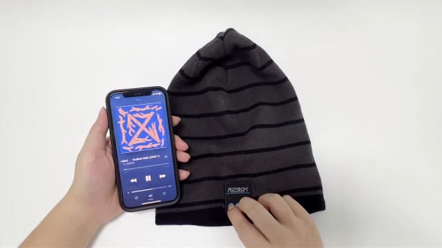 Rotibox Bluetooth Beanie Hat Wireless Headphone for Outdoor Sports Xmas Gifts