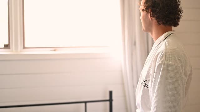 AW BRIDAL Mr and Mrs Waffle Knit Robe Set for Wedding Engagement Gifts, Anniversary Matching Robes for Couples, Women and Men