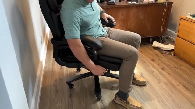 Indulgear 500lbs Big and Tall Office Chair, Heavy Duty Office Chair for Heavy People, High Back Executive Desk Chair with Adjustable Lumbar Support,Quiet Rubber Wheel,Pocket Spring Cushion
