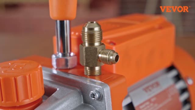 VEVOR 7 CFM Dual Stage HVAC Vacuum Pump, 1/2 HP Rotary Vane Vacuum Pump with Oil Bottle, for HVAC Repair, Refrigeration Maintenance, Resin Degassing, Compatible with R12, R22, R134a, R410a Refrigerant