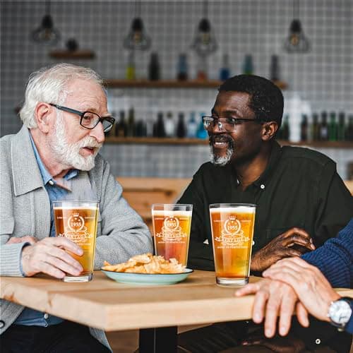 LIGHTEN LIFE 70th Birthday Gifts for Men 16oz,1955 Beer Glass in Barrel Box,70th Birthday Beer Glass,70th Birthday Gift Ideas,1955 Pint Glass for 70 Years Old Dad,Husband,70th Beer Glass