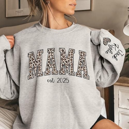 GODMERCH Custom Leopard Mama Sweatshirt With Kid Name On Sleeve, Personalized Mom Sweatshirts, Mama Est 2025 Sweatshirt, Personalized Gifts for Mom Grandma, Christmas Shirts