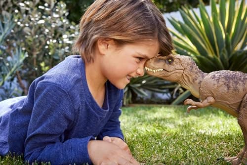 Mattel Jurassic World T. rex Dinosaur Toy with Sound & Movement, All-Out Attack Tyrannosaurus Rex Action Figure with Rampage Attack, Plus Digital Play