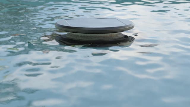 Y60 Cordless Solar Pool Skimmer - 2026 Automatic Robotic Pool Surface Cleaner with 360° All-Around Intake, Dual Charging, 12H Deep Cleaning for In-Ground & Above Ground Pools (Sepia)