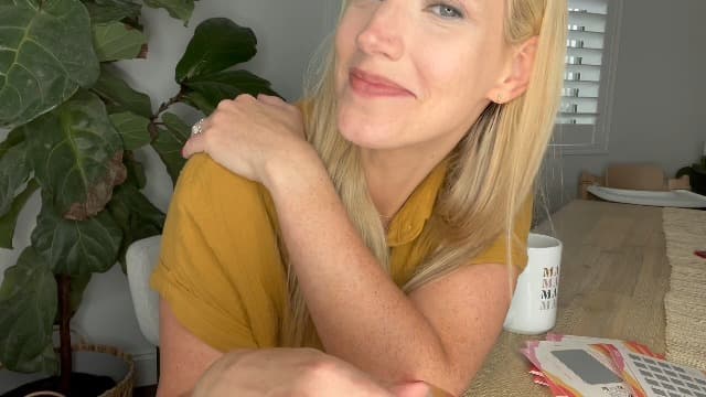 Self Care Gift for Women - 30 Scratch Off Cards with Fun Activities for Mothers - Mom Birthday Gifts from Daughter, Son, Kids - New Mom Gifts - Self Care Present for Coworker, Friend, Sister, Aunt