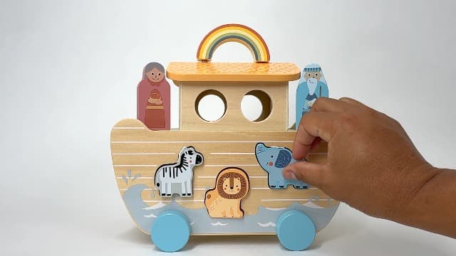 Wooden Noah’s Ark Toy - Baptism Gifts for Baby Girl, Boys & Kids | Fun Colorful Christening & Baptismal Gifts for Boys & Girls | Christian & Catholic Baby Gifts | Noahs Ark Toys for Toddlers from 2