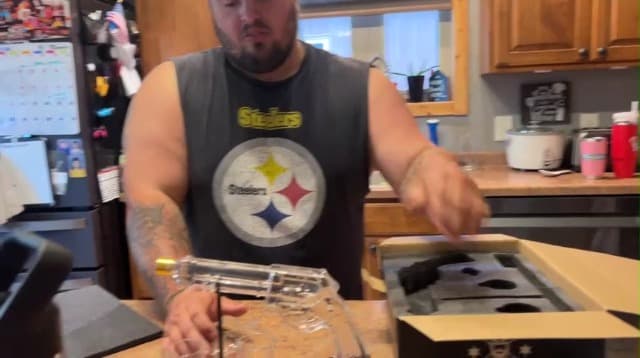 PONPUR Gifts for Men Dad, Whiskey Decanter Set with 2 Glasses, Dad Christmas Birthday Gifts, House Warming Anniversary Presents for Husband Him, Cool Whiskey Bourbon Gifts for Mens