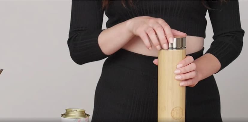 LeafLife Premium Bamboo Tea Bottle for Loose Tea - Tea Infuser Bottle - Tea Gifts - Insulated Water Bottle/Coffee Tumbler/Tea - Tea Gift Set, Tea Accessories - Tea Tumbler 17oz