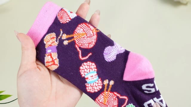 7 Pcs Crochet Knitter Gift Set Humorous Novelty Crochet Mug Mini Hooks Keychain Knitting Loop Ring Makeup Bag Handbag Sock for Women Christmas Beginner Lovers Gifts