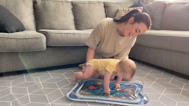 Infinno Inflatable Tummy Time Mat Premium Baby Water Play Mat for Infants and Toddlers Baby Toys for 3 to 24 Months, Strengthen Your Baby's Muscles, Portable