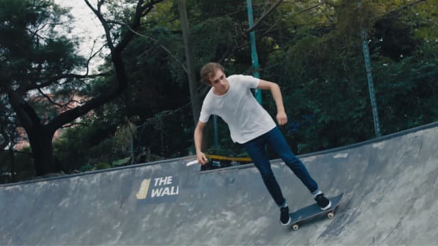 Anker Soundcore 2 Portable Bluetooth Speaker with Stereo Sound, Bluetooth 5, Bassup, IPX7 Waterproof, 24-Hour Playtime, Wireless, Speaker for Home, Outdoors, Travel