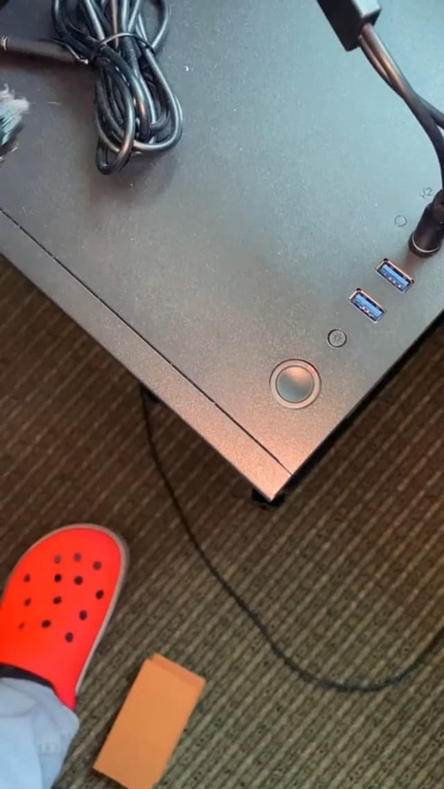 Air Duster - Computer Vacuum Cleaner - for Keyboard Cleaning- Cordless Canned Air- Powerful - Energy-Efficient(Air-01)