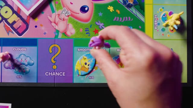 Monopoly Junior: Unicorn Edition Board Game | Magical-Themed Indoor Family Game | 2 to 4 Players | Preschool Games | Kids Gifts | Ages 5 and Up (Amazon Exclusive)