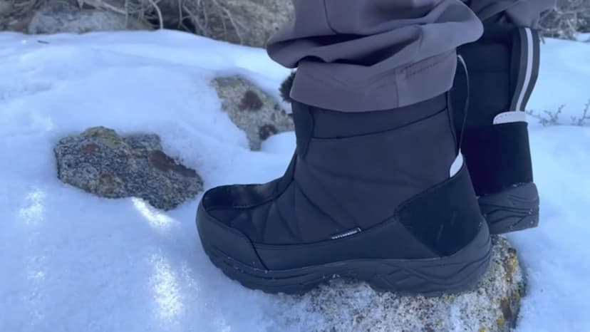 SILENTCARE Men's Warm Snow Boots, Fur Lined Waterproof Winter Shoes, Anti-Slip Lightweight Ankle Boot