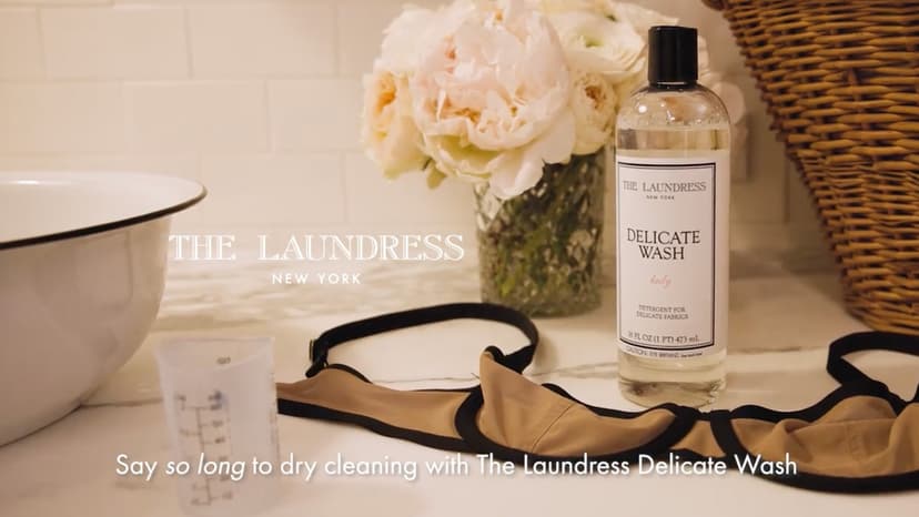 The Laundress Delicate Wash, Double Concentrated, Lady Scent, Detergent Delicate, Lingerie & Silk Detergent, Lingerie Wash, 16 Fl Oz