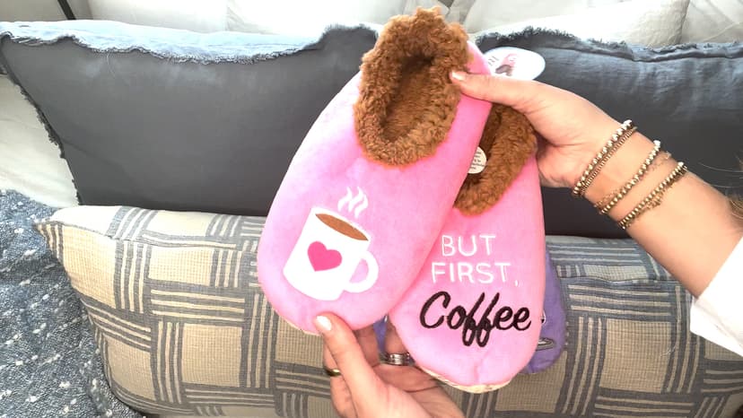 Snoozies Wine Slipper Socks for Women B08HCLL1LT