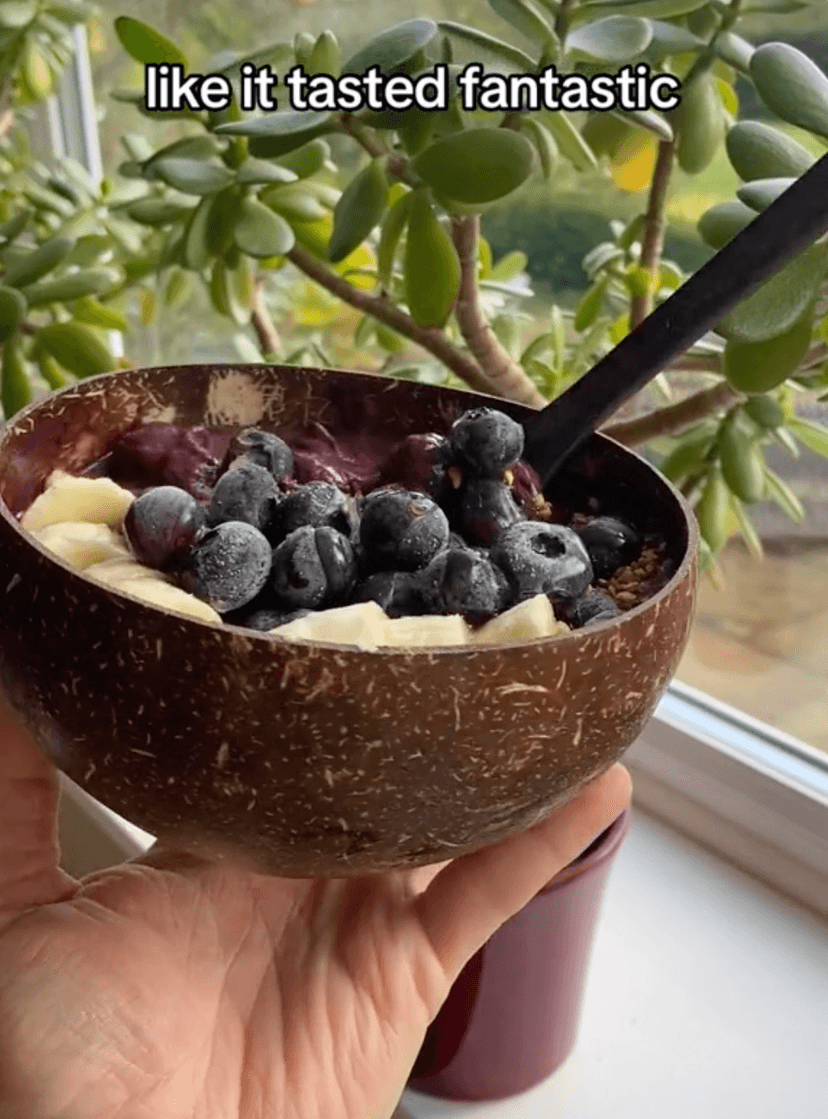 Jungle Culture 2 Polished Coconut Bowl & Wooden Spoons Set with Bamboo Straws • Natural Yoghurt & Smoothie Bowls Ideal for Ninja Creami • Healthy Coco Shell Buddha, Acai • Eco Friendly Vegan Gifts